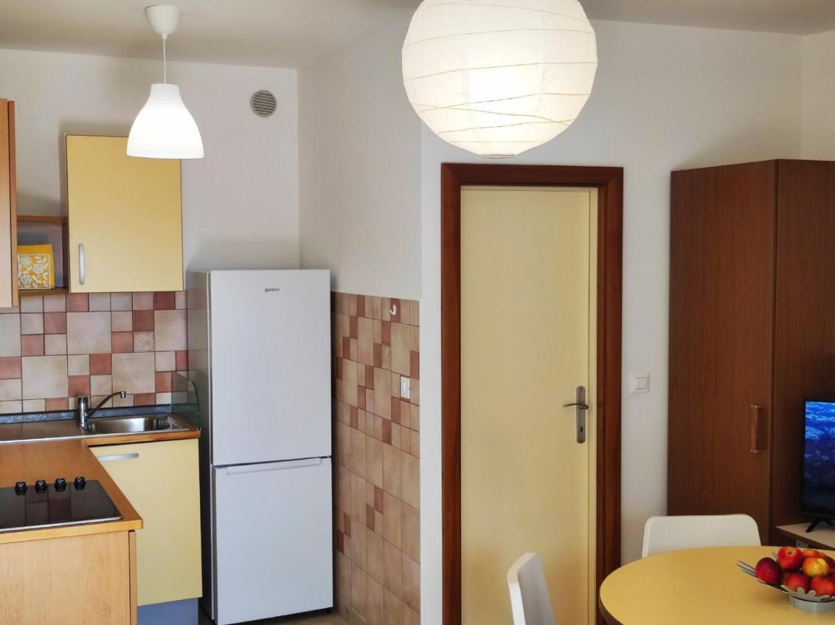 Apartment Rose Krk Town Eksteriør billede
